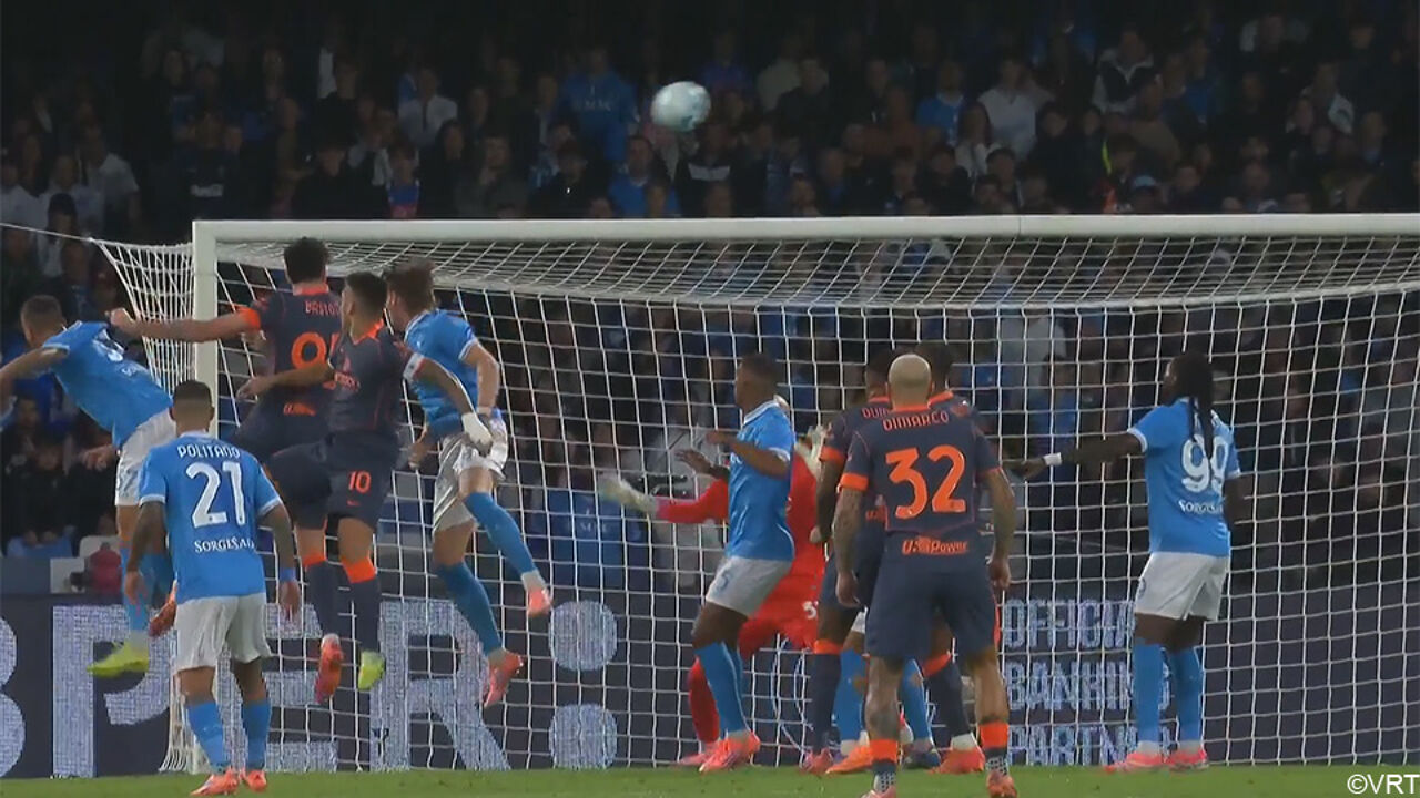 LIVE: Napoli komt met de schrik vrij in topper tegen Inter na grote kans van Lautaro Martinez