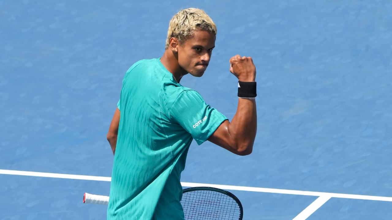 Canada's Diallo advances via walkover in Shanghai as Fritz falls