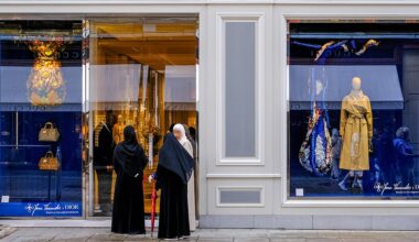 Parlamento Português Aprova Medida em Espaços Públicos