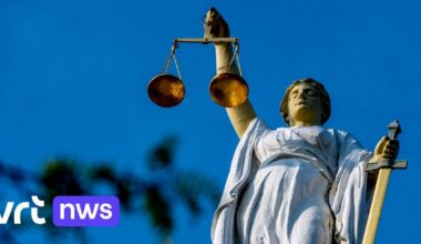 "Onze rechtsstaat staat onder druk": mensenrechteninstituut waarschuwt politici in nieuw rapport | VRT NWS: nieuws