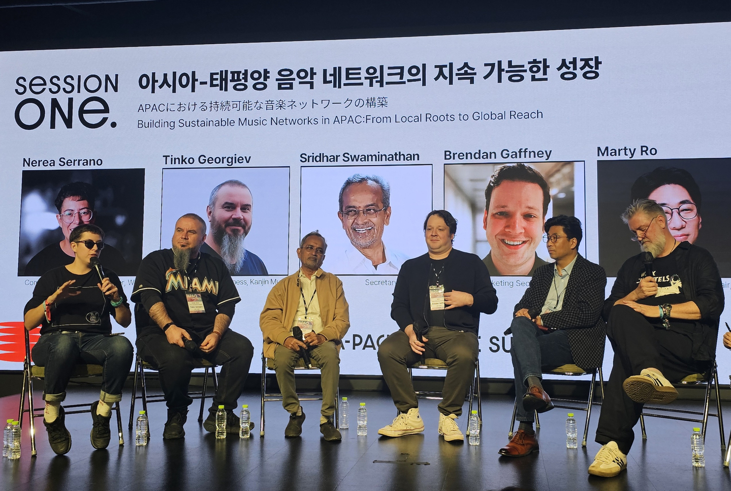 The Asia-Pacific Music Summit, hosted by Independent Music Coalition Japan and Record Label Industry Association of Korea, took place in western Seoul on Oct. 21, featuring music industry executives and experts from the Asia-Pacific regions, including Korea, Japan, China, India, Australia and New Zealand. [SHIN HA-NEE]