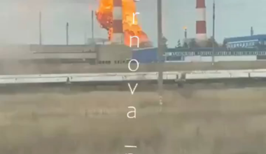 Russian Telegram channels report a new explosion at the Orenburg gas processing plant in Russia.