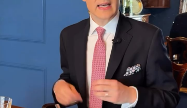 This Barry Has Manners.