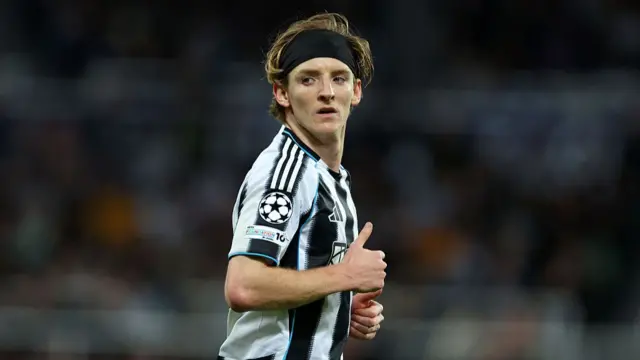 nthony Gordon of Newcastle United looks on during the UEFA Champions League 2025/26 League Phase MD3 match