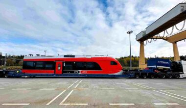 Į Lietuvą atkeliavo naujas elektrinis traukinys