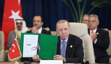 President Recep Tayyip Erdogan signed the document on Gaza ceasefire deal at the Sharm El-Sheikh Peace Summit in Sharm El-Sheikh, Egypt, Oct. 13, 2025. (Photo via Turkish Presidency / AA Photo)