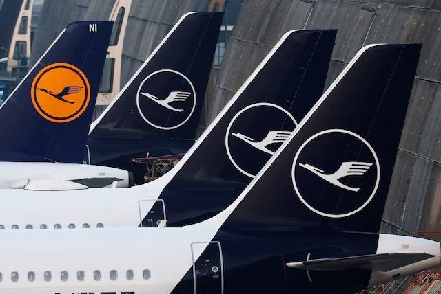 Lufthansa may cancel about 100 flights to Germany due to high taxes