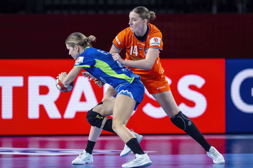 Slovenske rokometašice so na uvodni tekmi kvalifikacij za evropsko prvenstvo 2026 rutinirano opravile z Belgijkami.