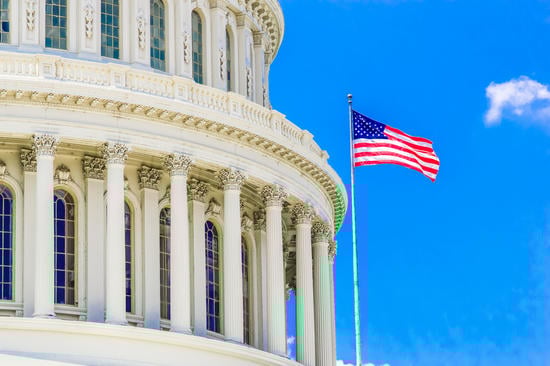 U.S. Shutdown Hits Day 2, Economy Faces Risks