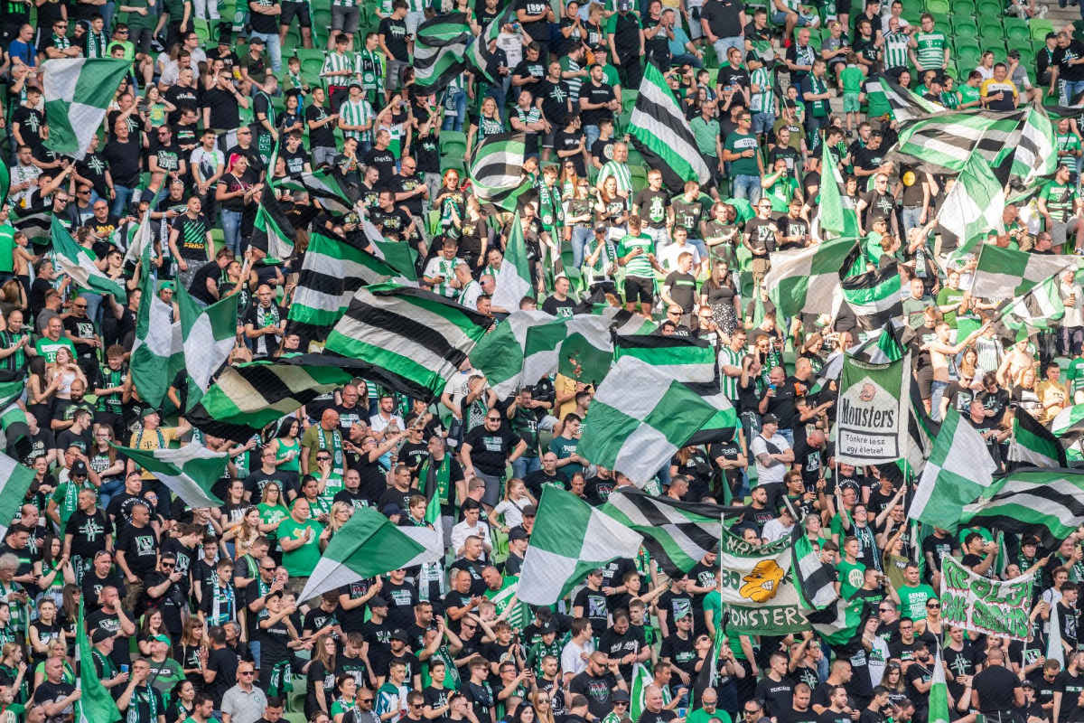 Diplomáciai lépést tett a külügyi tárca a feltartóztatott ferencvárosi szurkolók ügyében