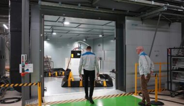 12 verdiepingen, 23 testkamers en plaats voor 700 werknemers: nieuw hypermodern onderzoekscentrum geopend