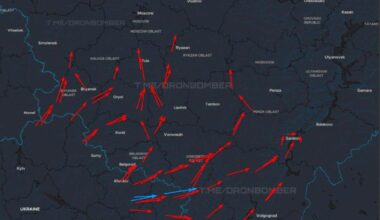 Ukrainian long-range strike drones and jet drones (blue arrows) are attacking Russian oil refineries/energy infrastructure/military facilities. Information is current as of 00:00