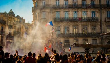 France’s Political Turmoil Weighs on Growth, Warns Central Bank Chief