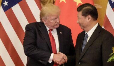 La Chine "devient très hostile": Trump menace d'une augmentation "massive" des droits de douane et ne veut plus rencontrer Xi Jinping