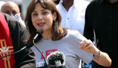Democrat Gina Hinojosa launches campaign for governor in Texas