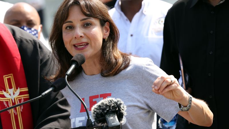 Democrat Gina Hinojosa launches campaign for governor in Texas