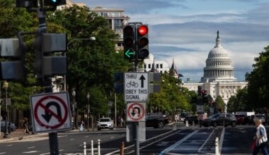 Government shutdown live updates as military poised to miss first paychecks next week
