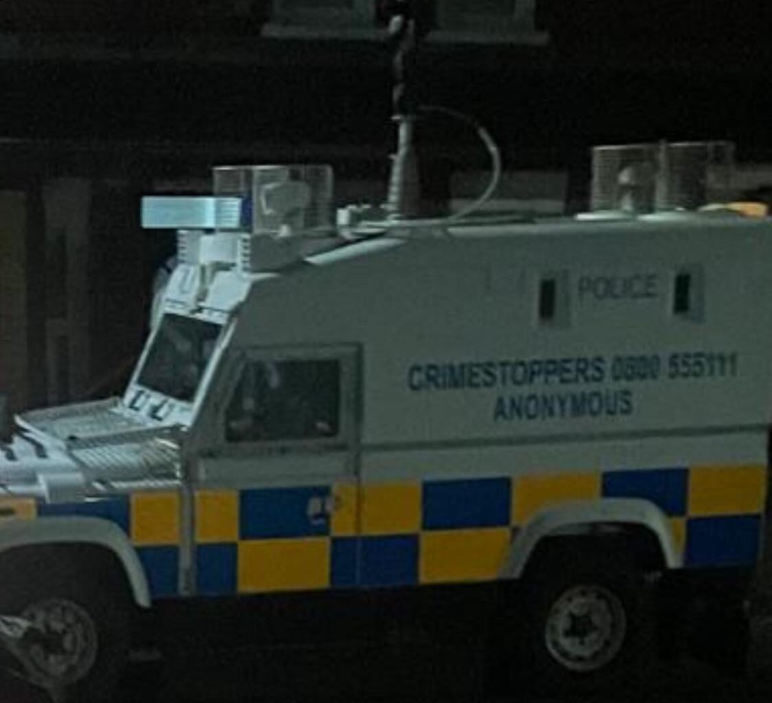 What is this radar lookin thing on top of this peeer van outside me house