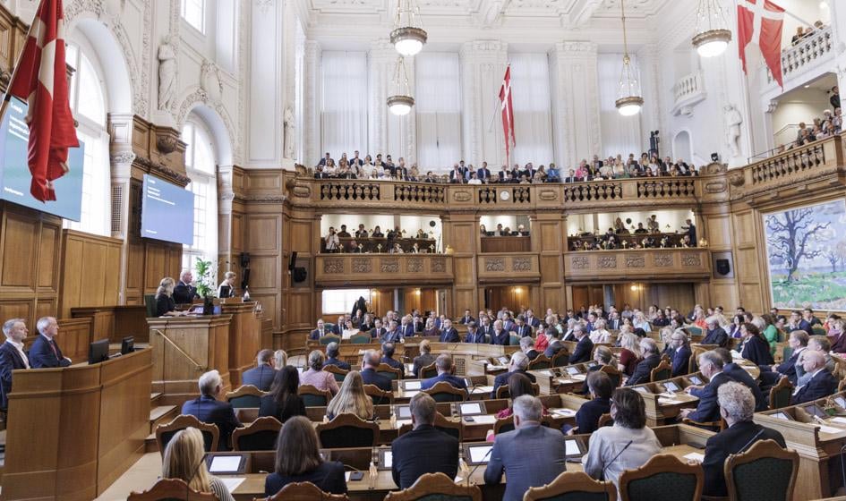 Regeringen vil genåbne sager om førtidspension – og skærpe reglerne fremover • POV International