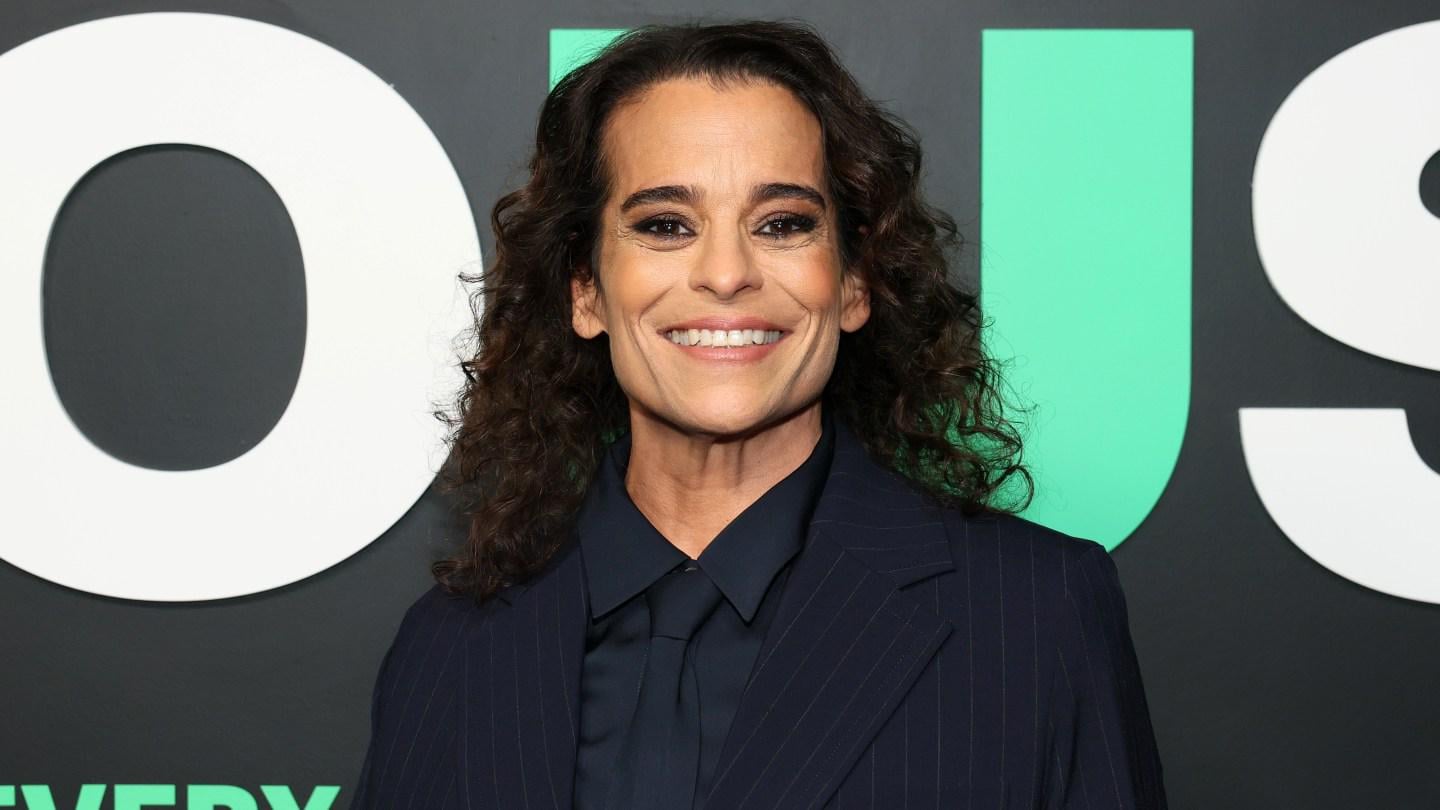 Lesbian Stand-Up Comedian Jessica Kirson Expresses “Sincere Regret” for Riyadh Comedy Festival Performance