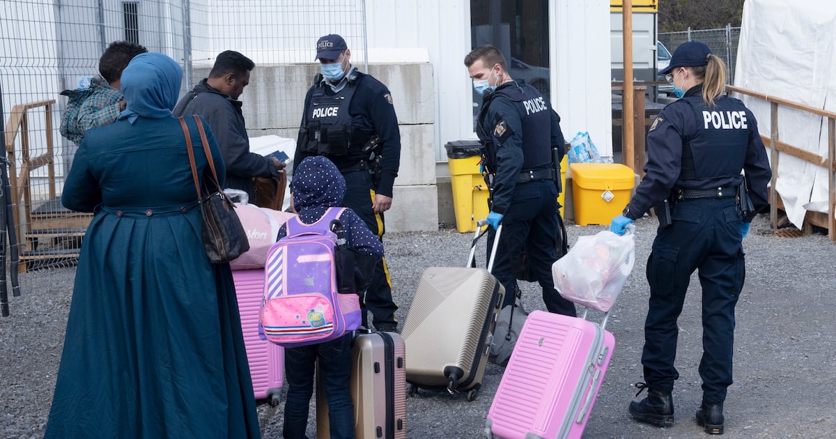 Fears over surge in refugee homelessness as federal funding to house asylum seekers ends – CP24