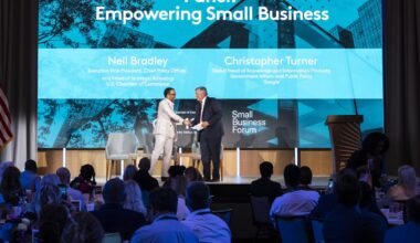 Google and the U.S. Chamber Join Forces to Help 40,000 Small Businesses Learn AI | CO