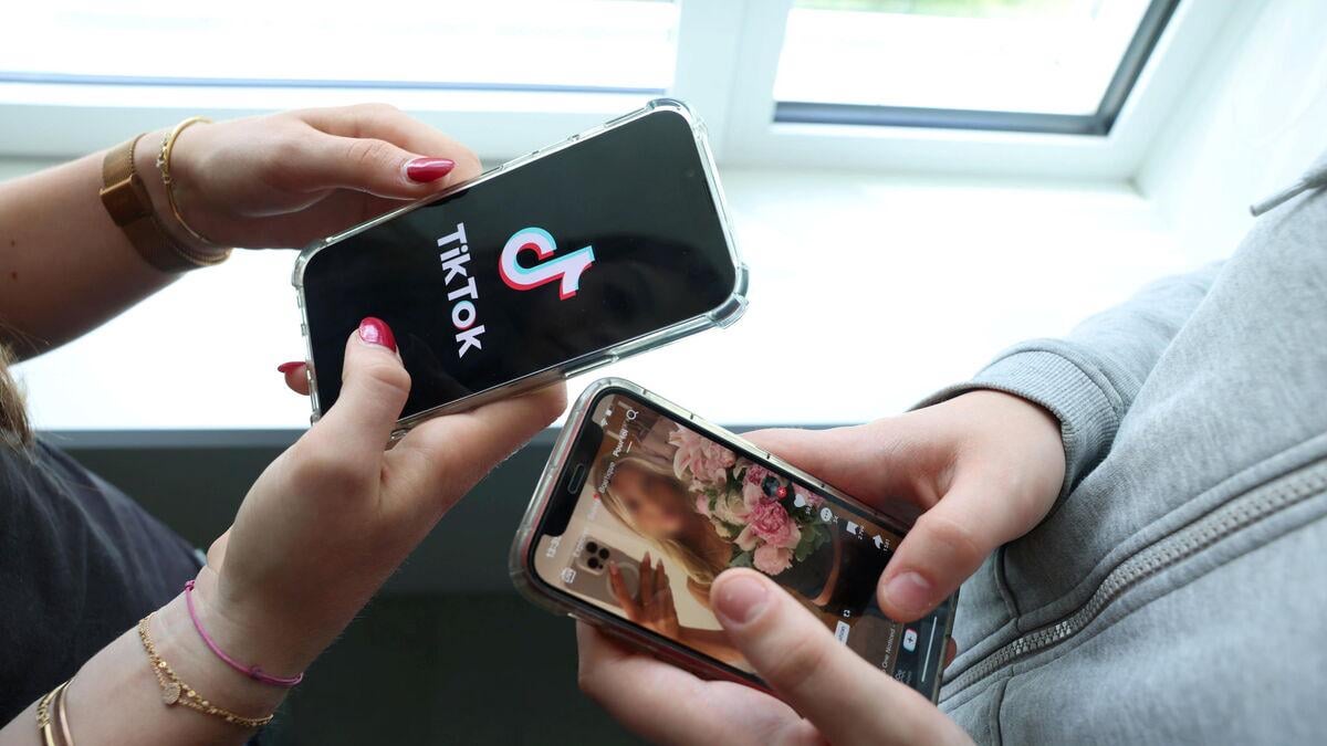 De la génération Z aux quinquas, la tendance « Je m’en fous » déferle sur les réseaux sociaux