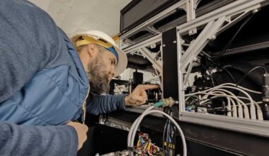 UH engineers help sharpen our view of space : Maui Now