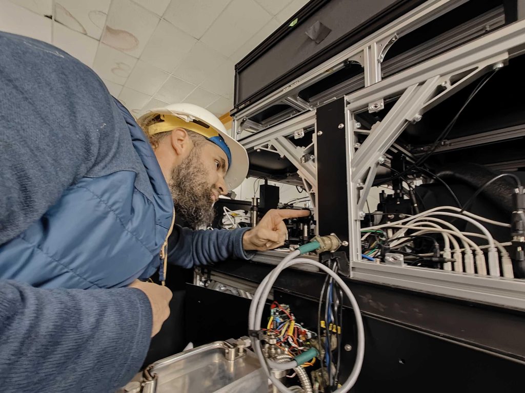 UH engineers help sharpen our view of space : Maui Now