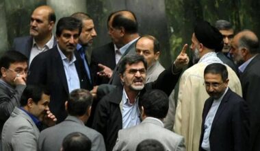 MP Mehdi Kouchakzadeh confronts Parliament Speaker Mohammad Bagher Ghalibaf during a heated public session of the regime’s Majlis