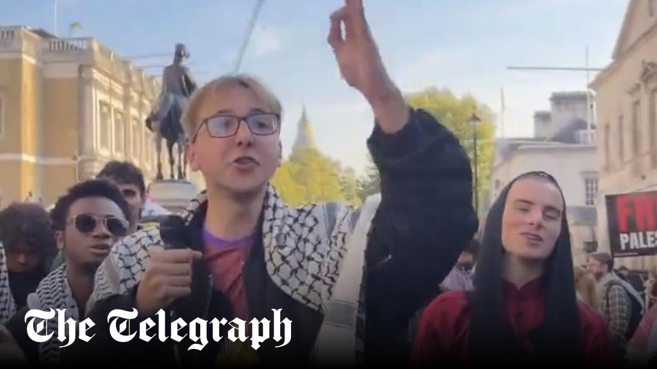 Oxford student suspended over ‘put Zios in the ground’ chant