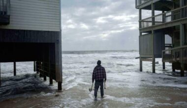 The costs of Trump’s campaign to censor climate science | Datasets have been removed, federal websites scrubbed and thousands of Noaa staff purged. Experts warn disaster defences are at risk