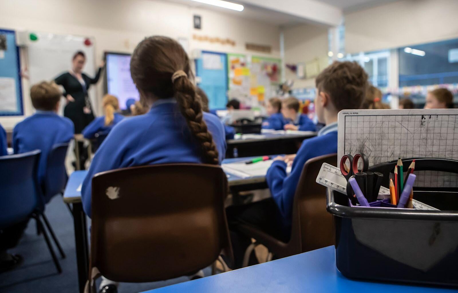 Plaid Cymru to offer trainee teachers up to £30,000 to study and work in Wales