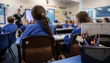 Plaid Cymru to offer trainee teachers up to £30,000 to study and work in Wales