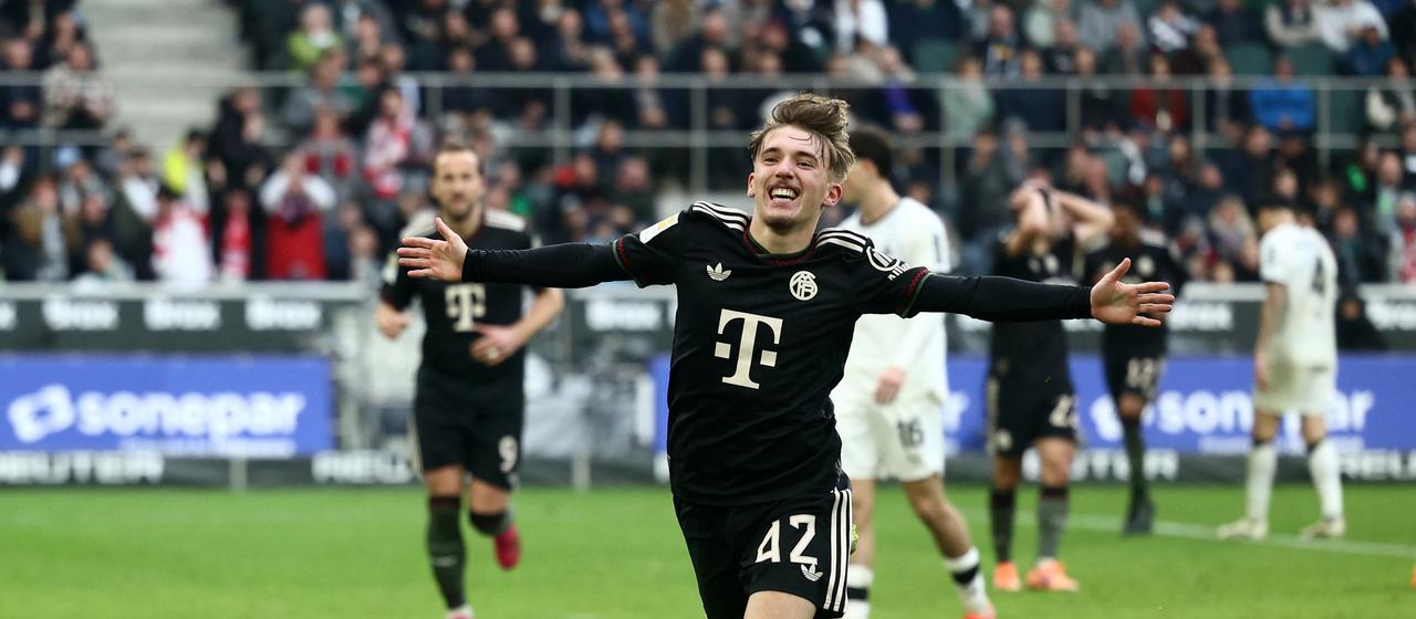 Bayerns Lennart Karl bejubelt seinen Treffer | REUTERS/Leon Kuegeler Bayerns Lennart Karl bejubelt seinen Treffer