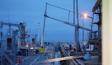 Kazakhstan edges up crude oil exports in January-August 2025