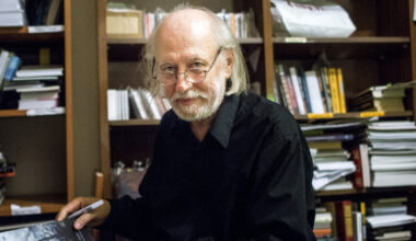 Itt a nagy bejelentés a friss Nobel-díjas szerző új kötetéről