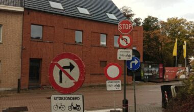 No confusing traffic signs at all