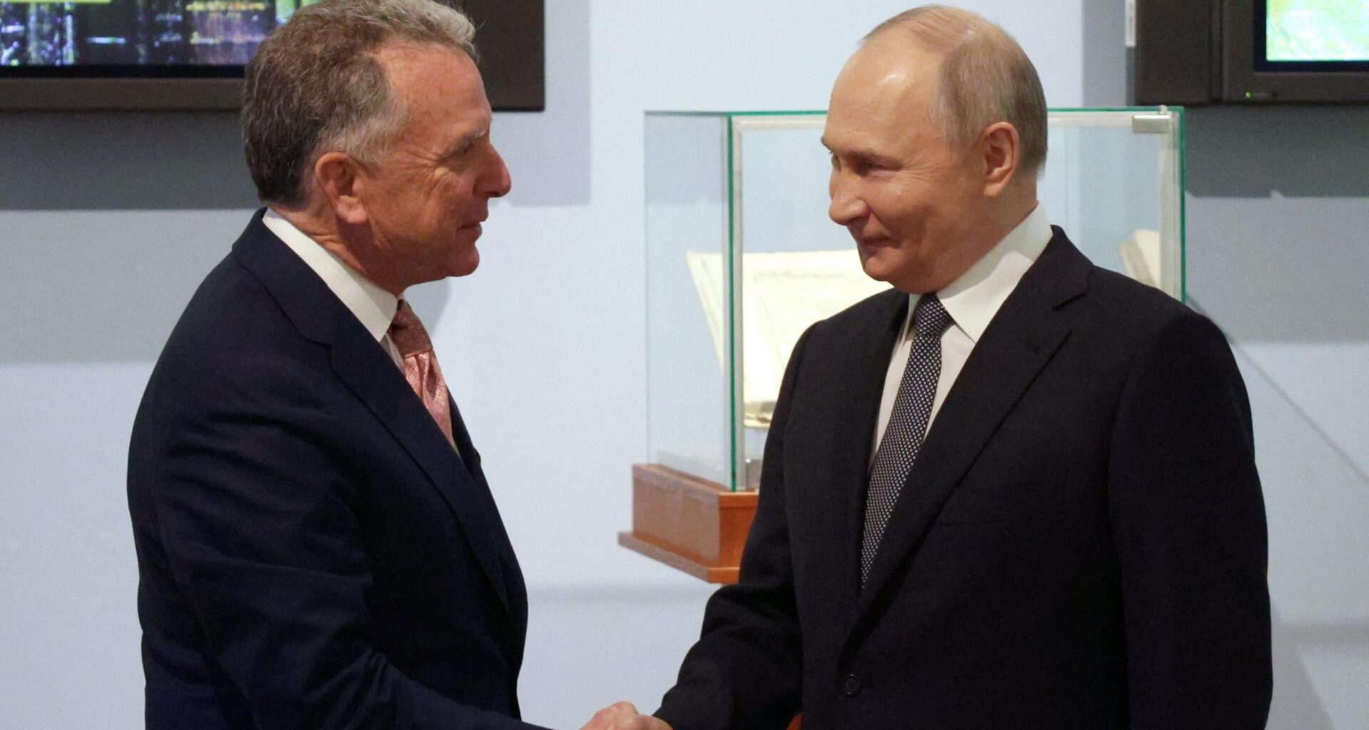 Witkoff Foolishly Relied on Kremlin-Provided Interpreter During Talks with Putin