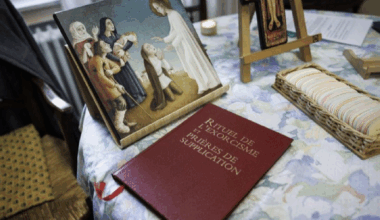 Vatican definitively approves statutes of international association of exorcists - ZENIT