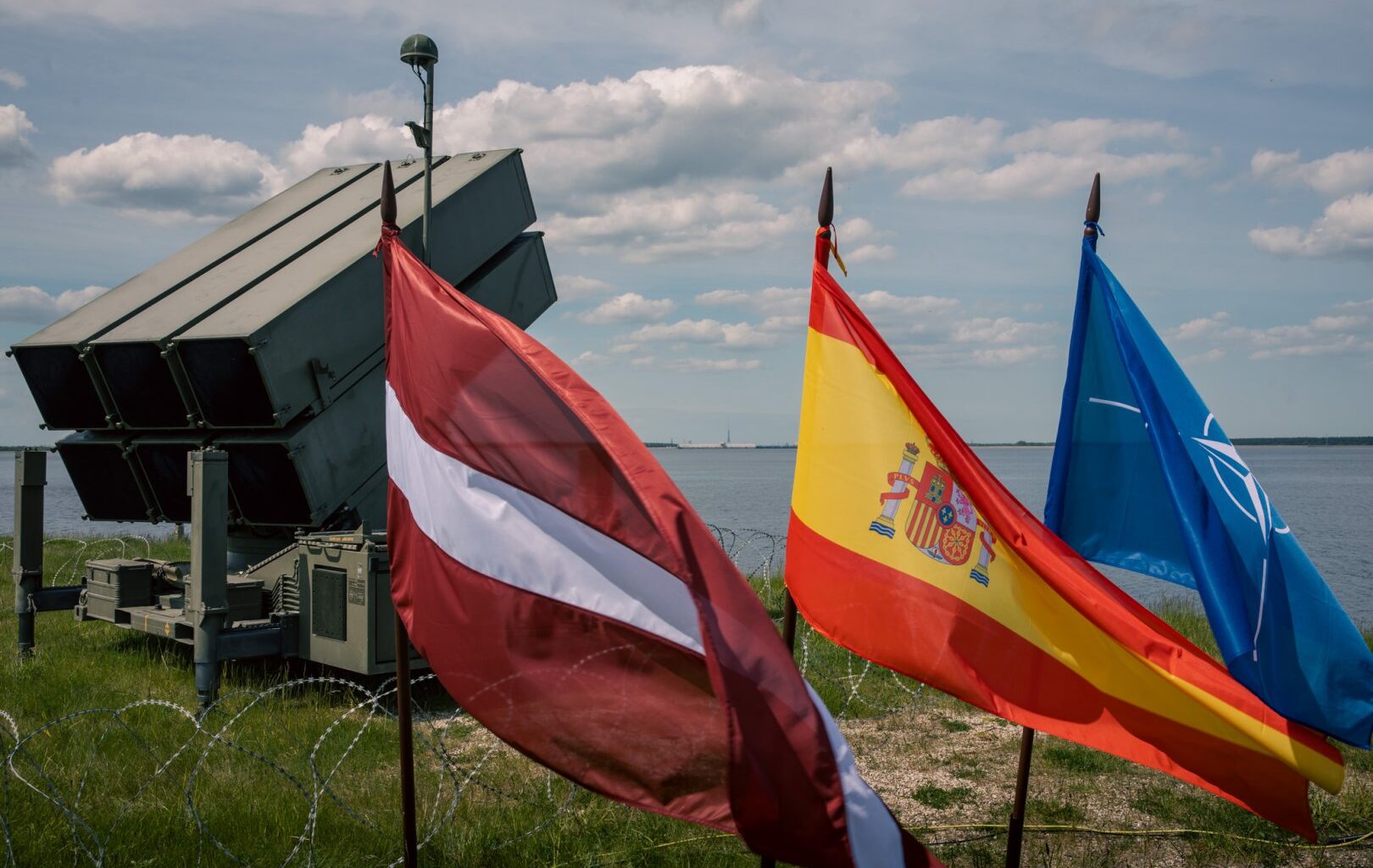 Latvian defense minister attends Spanish national day exhibition in Riga