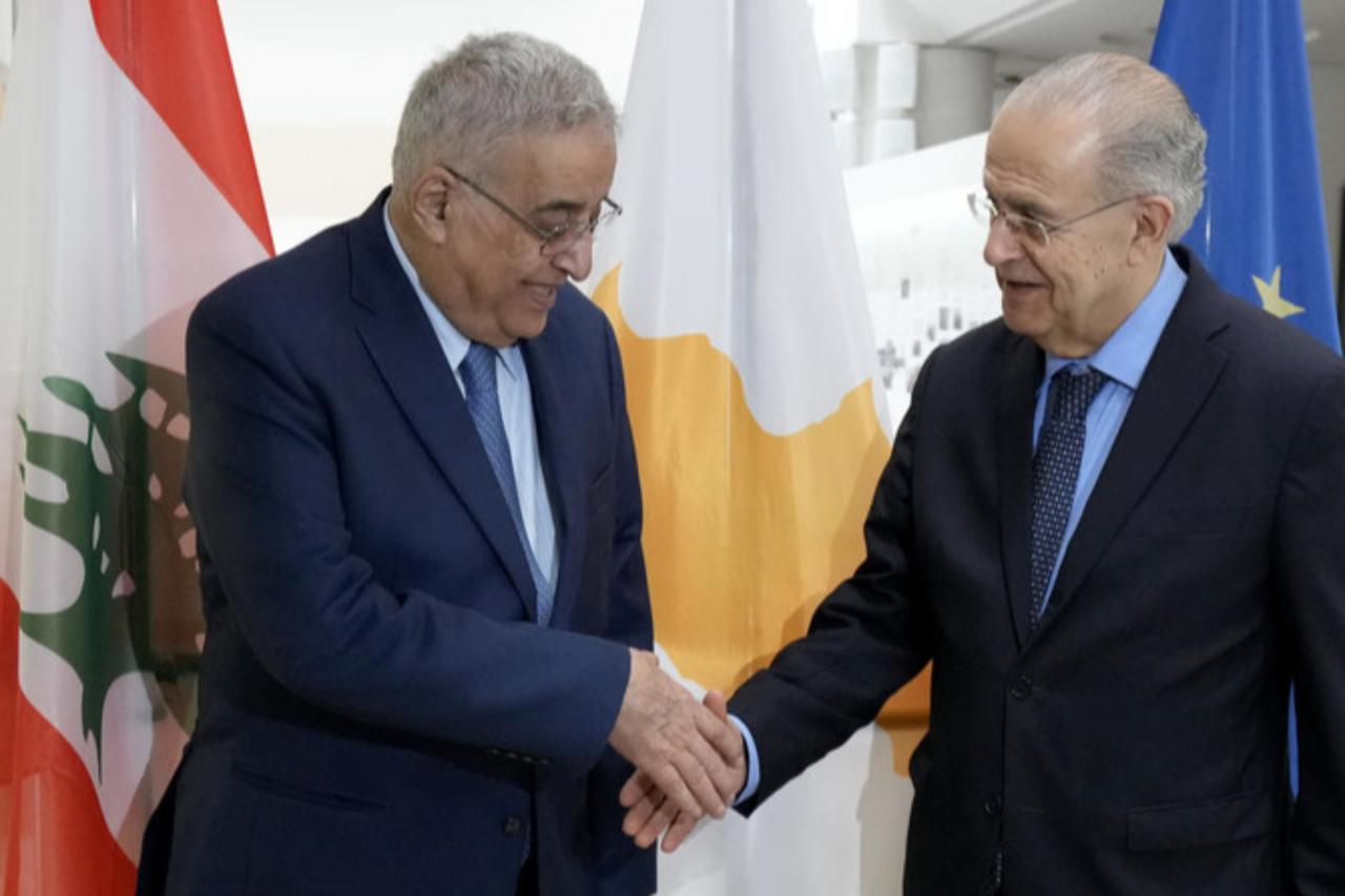 Greek Cyprus’ foreign minister Ioannis Kasoulides shakes hands with his Lebanese counterpart Abdallah Bou Habib, accessed on Oct. 25, 2025. (Photo via X)