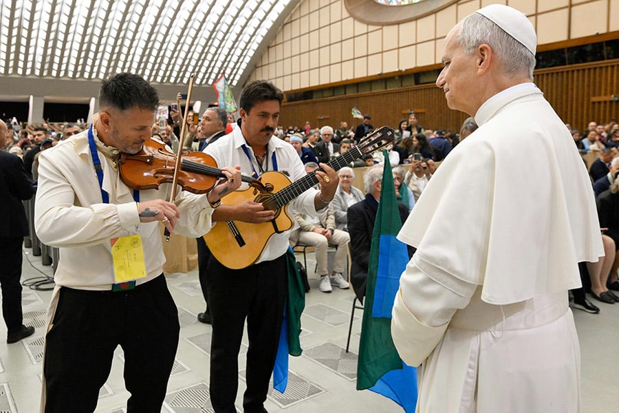 Pope thanks Roma, Sinti, Travelers for witness of faith amid hardships