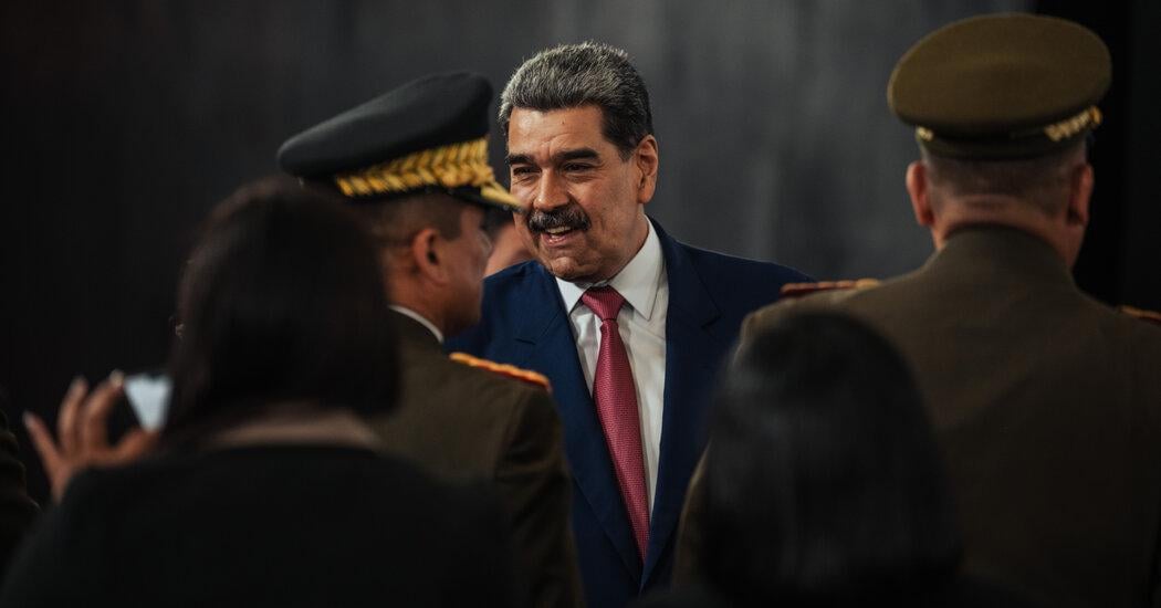 Top Trump Aides Push for Ousting Maduro From Power in Venezuela