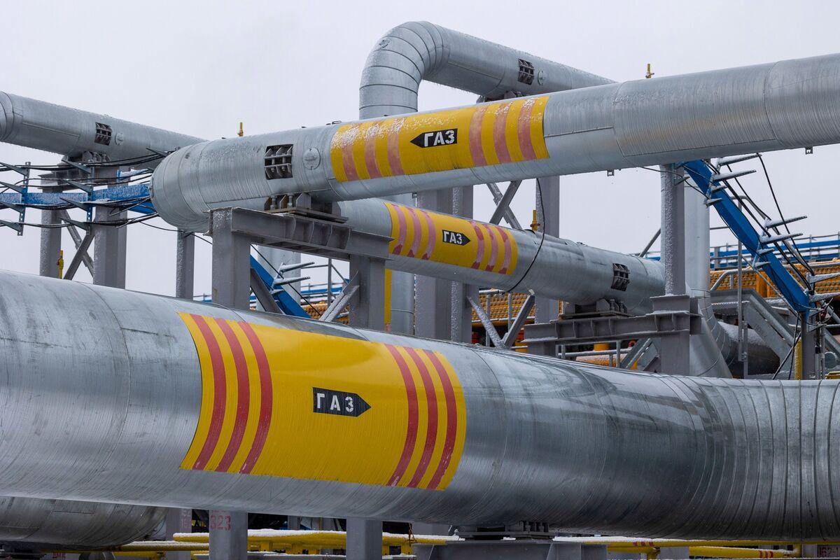 European Parliament Seeks Faster Phaseout of Russian Oil and Gas