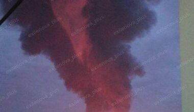 @This morning, Ukraine hit Russia’s Novokuybyshevsk refinery in Samara, one of Rosneft’s key plants, processing 8.8M tons of crude annually, about 3% of Russia’s total refining capacity. Located ~1000km from Ukraine’s border, the site has been targeted before in previous strikes.