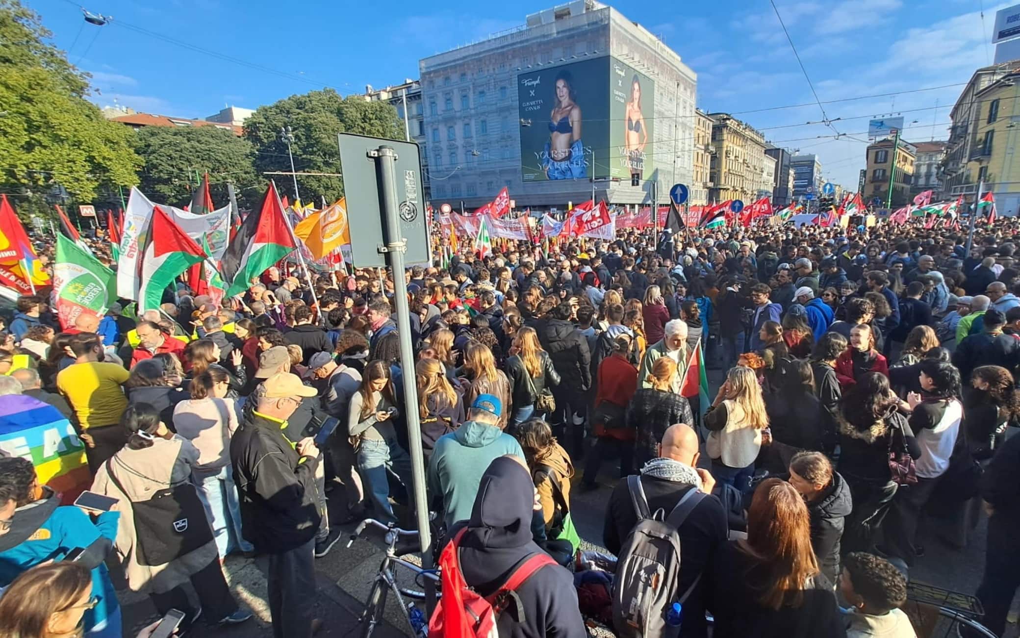 corteo a milano