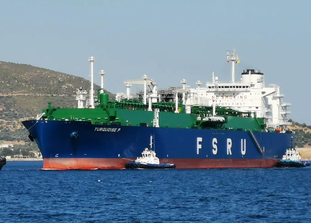 Photo of the Turkish Floating Storage and Regasification Unit. (Photo via Marine Traffic )
