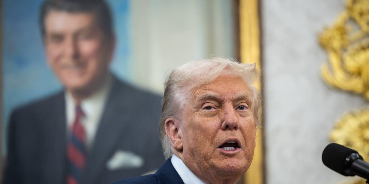 White House Asks Colleges to Sign Sweeping Agreement to Get Funding Advantage