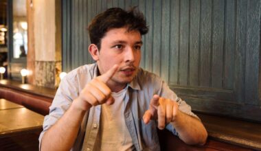 « Toute la com’ d’Apple est mensongère » : Thomas Le Bonniec, l’homme qui a déclenché l’enquête sur les écoutes de Siri